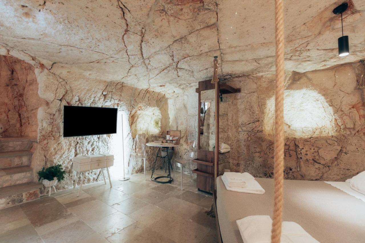 Grotta Carlotta Bed & Breakfast Ostuni Exterior photo