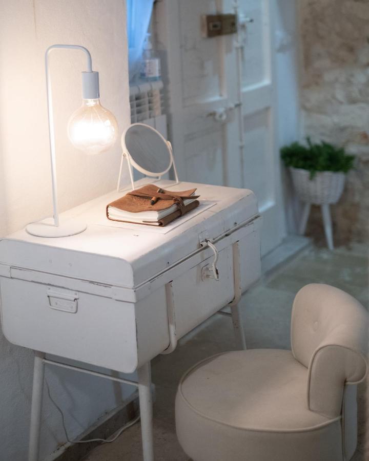 Grotta Carlotta Bed & Breakfast Ostuni Exterior photo