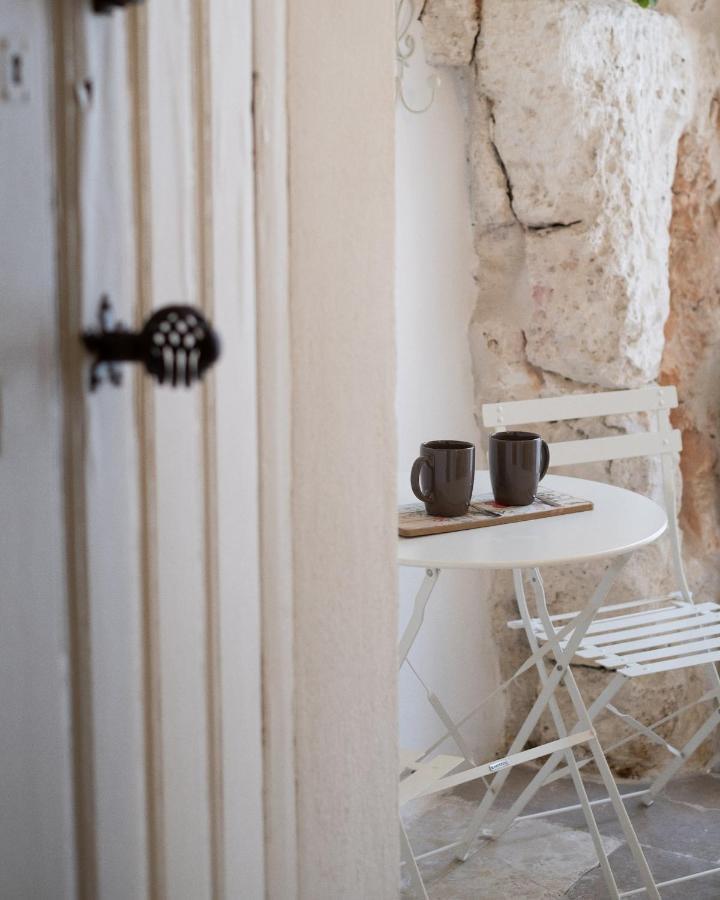 Grotta Carlotta Bed & Breakfast Ostuni Exterior photo